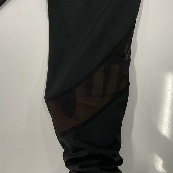 NWT Women’s ALALA Leggings~Mesh~key pocket Back waterproof zip Pocket~Black XS - Picture 7 of 9
